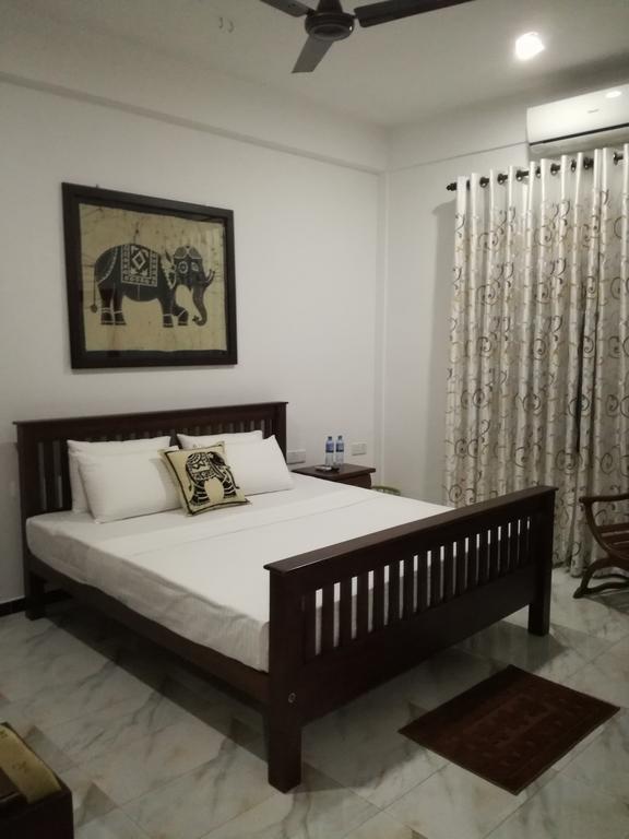 Bianco Terrace Hotel เนกอมโบ ภายนอก รูปภาพ